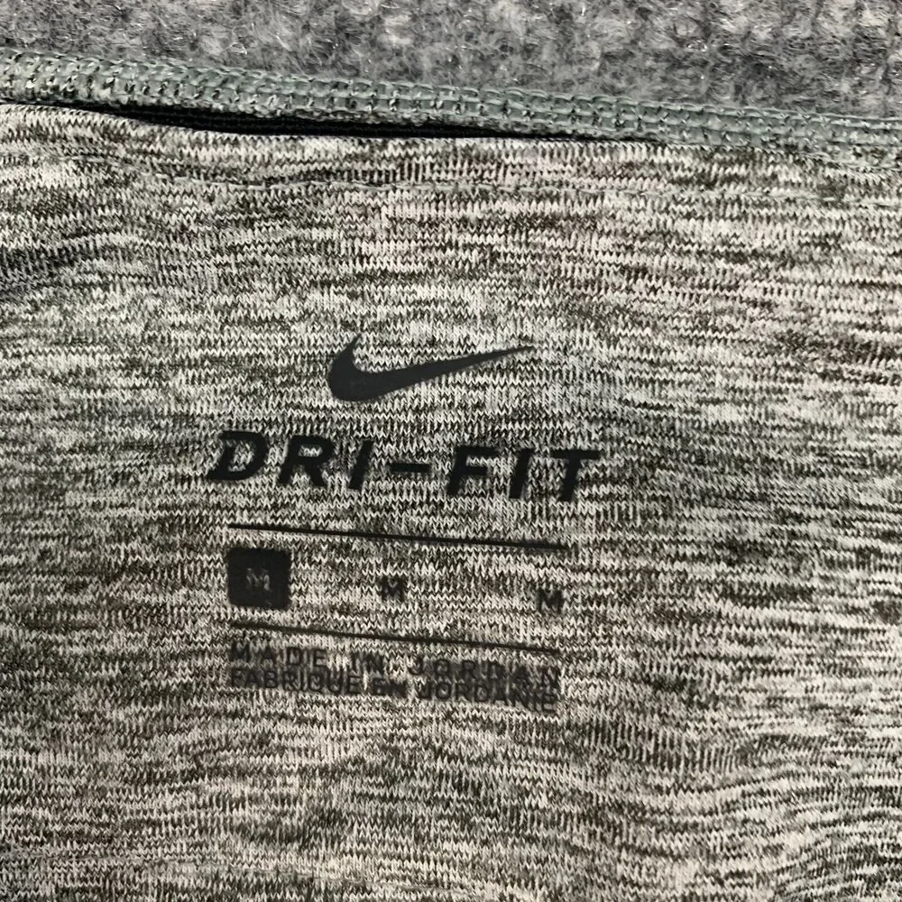 Nike Capri Legging Womens M Medium Stretch Crop Power Tight Fit DriFit Workout